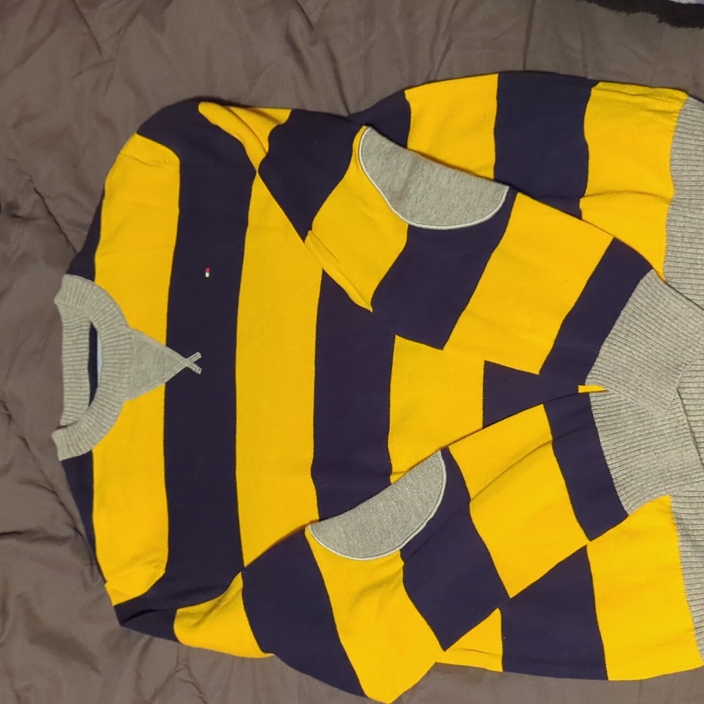 Tommy Hilfiger sweater